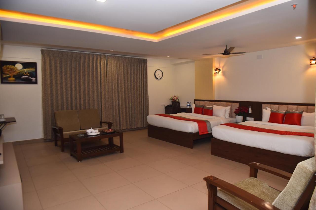 M R Residency Dharwad.アパートメント エクステリア 写真